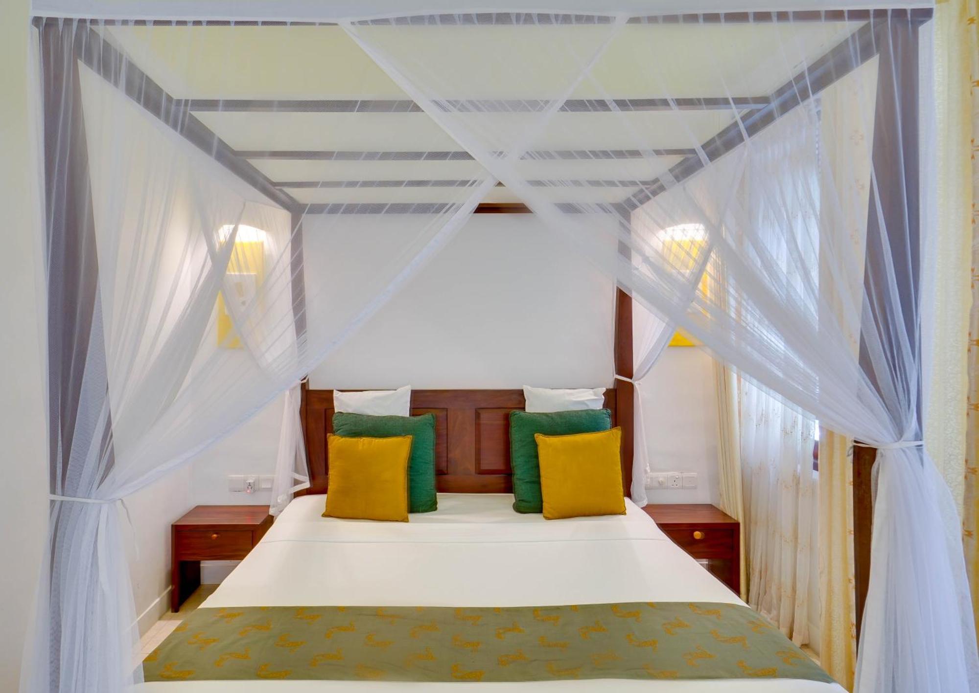 Aida Hotel - เบนโตตา ภายนอก รูปภาพ