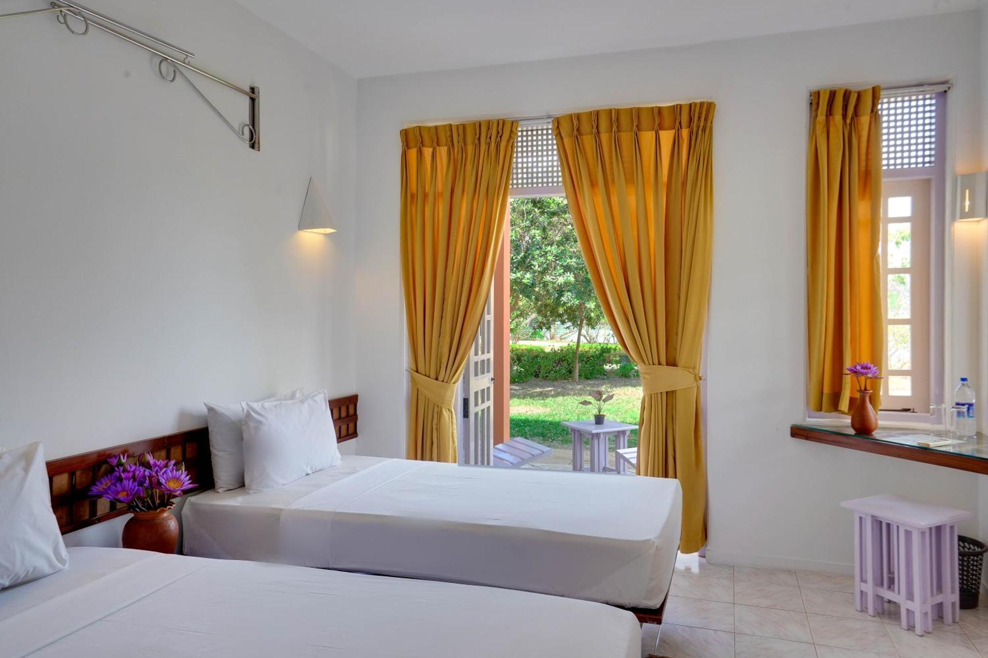 Aida Hotel - เบนโตตา ภายนอก รูปภาพ
